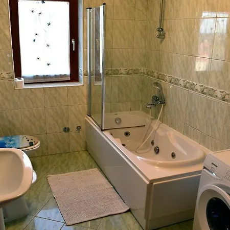 Take A Look داجلة