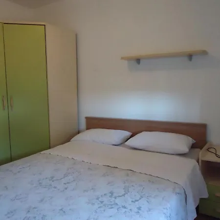 Take A Look * داجلة