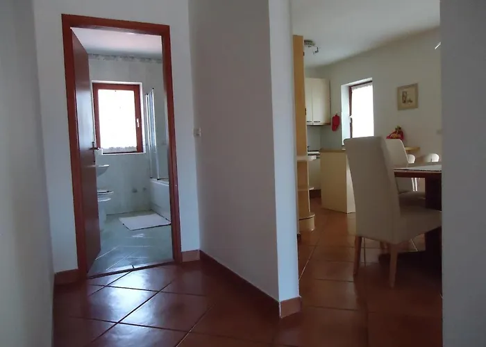 Apartman Take A Look *